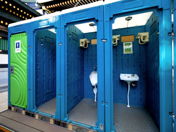 Best Portable restroom trailer rental  in Gardende, AL